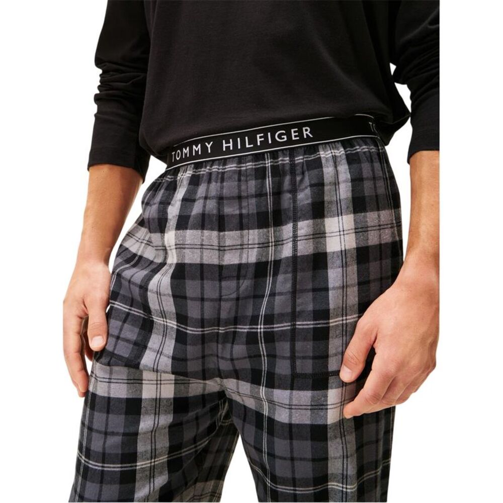 Tommy Hilfiger Mens Flannel Plaid Pajama Bottoms / Black - Picture 3 of 5